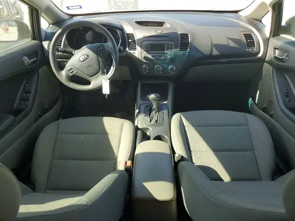 KNAFK4A68G5554394 2016 KIA FORTE - Image 8