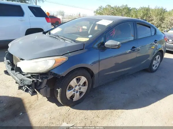 KNAFK4A68G5555030 2016 KIA FORTE - Image 2