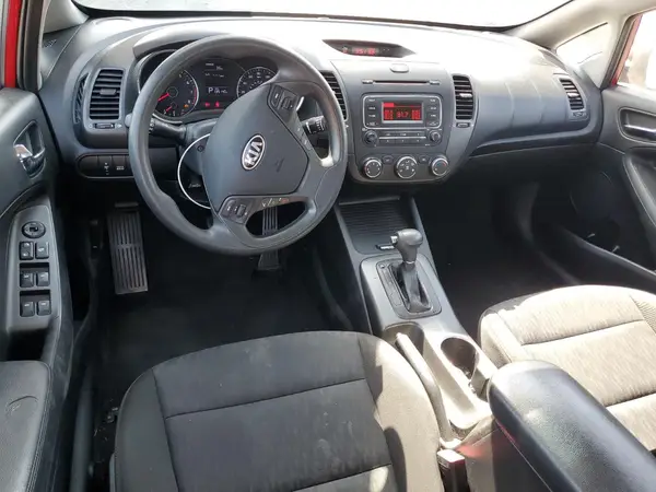 KNAFK4A68G5558753 2016 KIA FORTE - Image 8