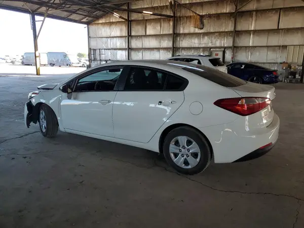KNAFK4A68G5558767 2016 KIA FORTE - Image 2