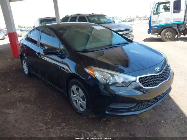 KNAFK4A68G5559806 2016 KIA FORTE - Image 1