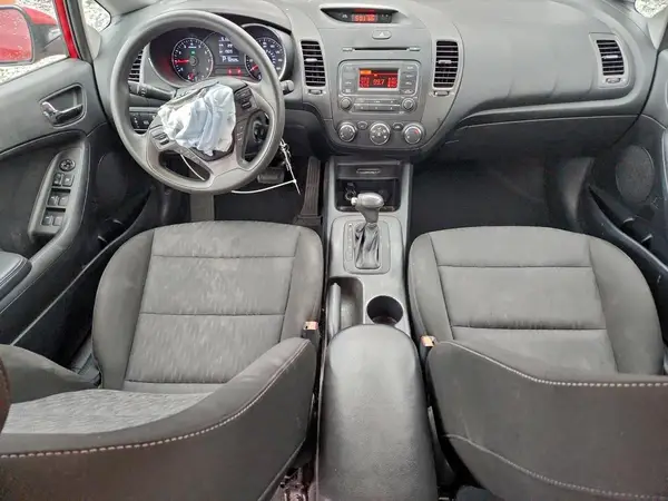 KNAFK4A68G5564262 2016 KIA FORTE - Image 8