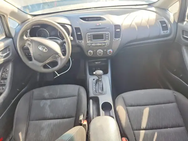 KNAFK4A68G5569896 2016 KIA FORTE - Image 8