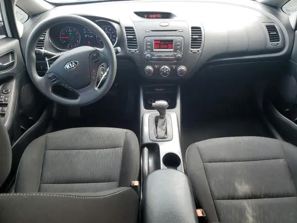 KNAFK4A68G5572345 2016 KIA FORTE - Image 8