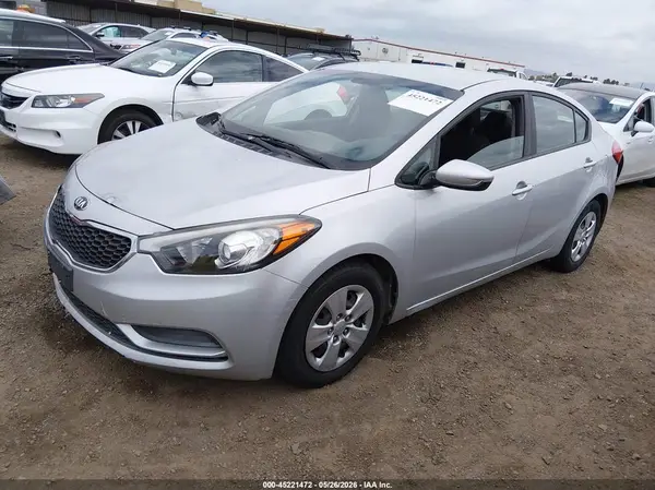 KNAFK4A68G5573852 2016 KIA FORTE - Image 2