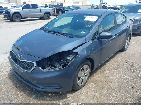KNAFK4A68G5574273 2016 KIA FORTE - Image 2