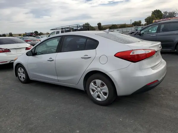 KNAFK4A68G5574659 2016 KIA FORTE - Image 2
