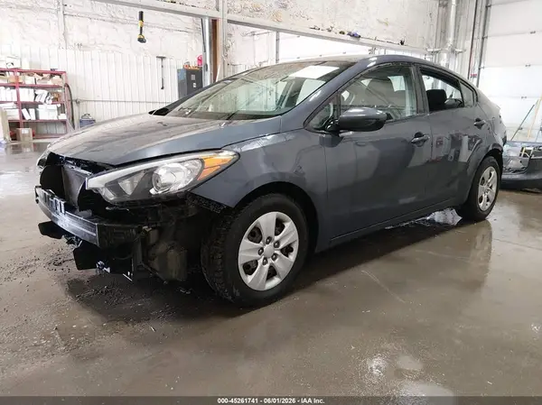 KNAFK4A68G5579571 2016 KIA FORTE - Image 2