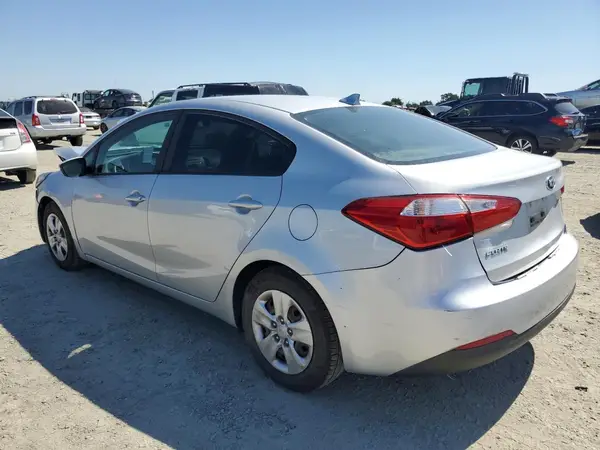 KNAFK4A68G5580669 2016 KIA FORTE - Image 2