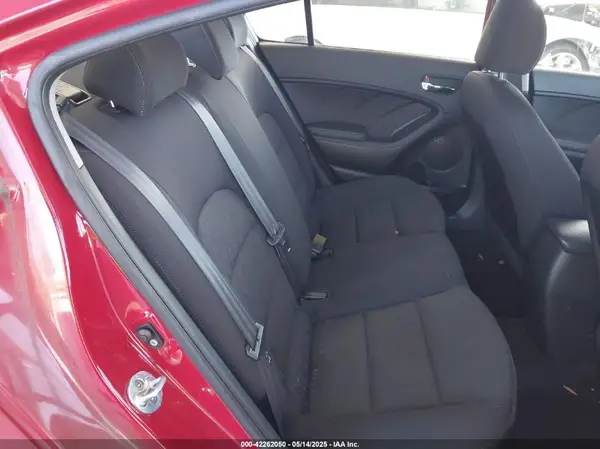 KNAFK4A68G5586066 2016 KIA FORTE - Image 8
