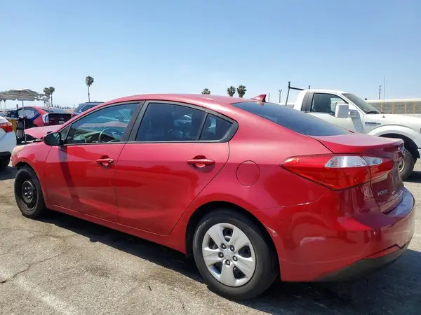 KNAFK4A68G5590232 2016 KIA FORTE - Image 2