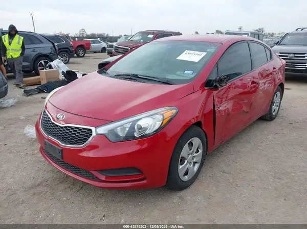 KNAFK4A68G5593146 2016 KIA FORTE - Image 2