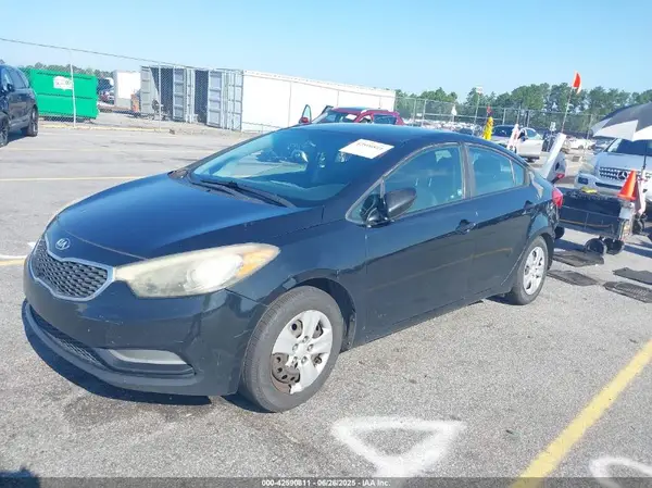 KNAFK4A68G5603447 2016 KIA FORTE - Image 2