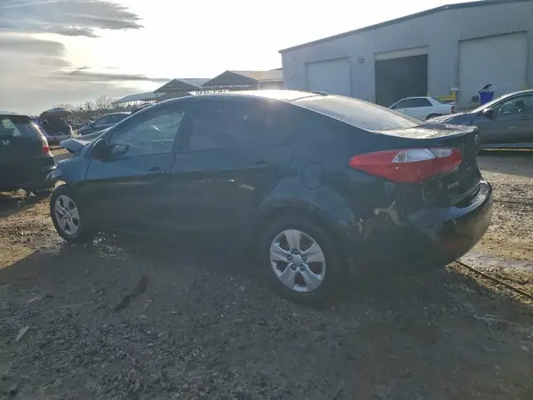 KNAFK4A68G5609541 2016 KIA FORTE - Image 2