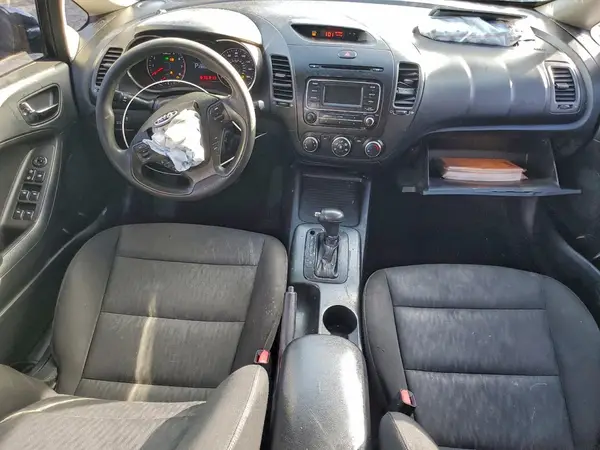 KNAFK4A68G5609541 2016 KIA FORTE - Image 8