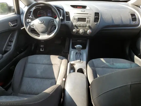 KNAFK4A68G5611130 2016 KIA FORTE - Image 8