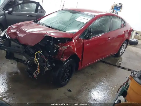 KNAFK4A68G5611581 2016 KIA FORTE - Image 2