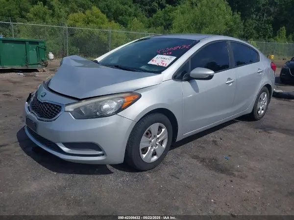 KNAFK4A68G5611791 2016 KIA FORTE - Image 2