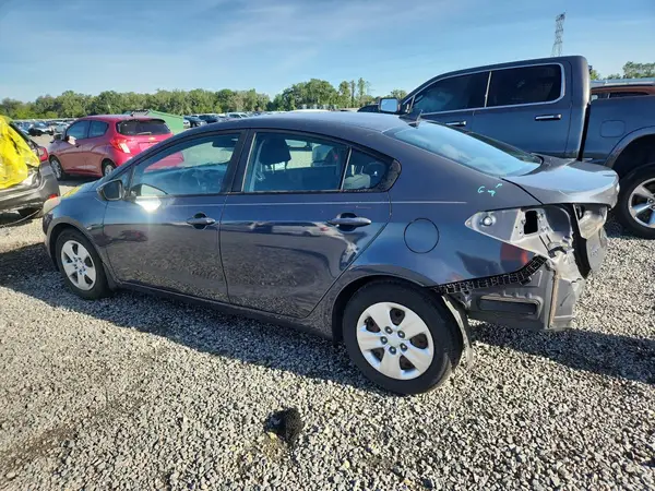 KNAFK4A68G5613055 2016 KIA FORTE - Image 2
