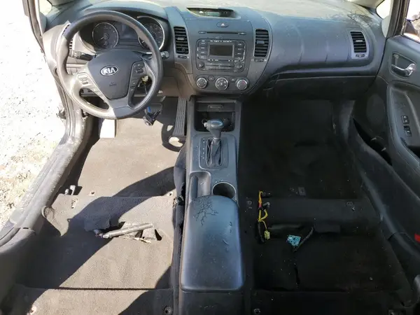KNAFK4A68G5614805 2016 KIA FORTE - Image 8
