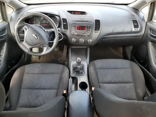 KNAFK4A68G5616909 2016 KIA FORTE - Image 8