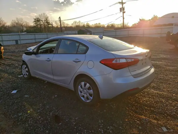KNAFK4A69G5439514 2016 KIA FORTE - Image 2