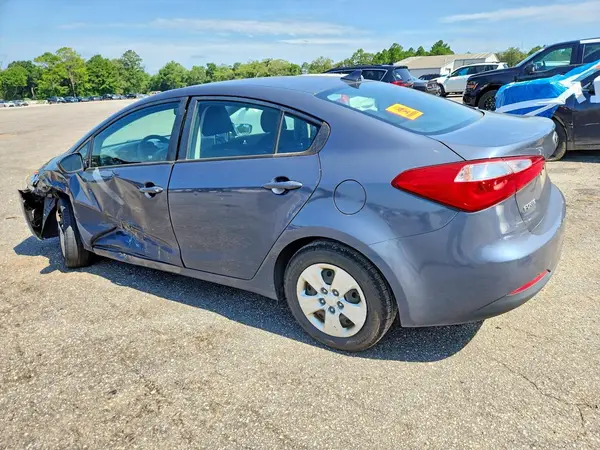 KNAFK4A69G5450996 2016 KIA FORTE - Image 2