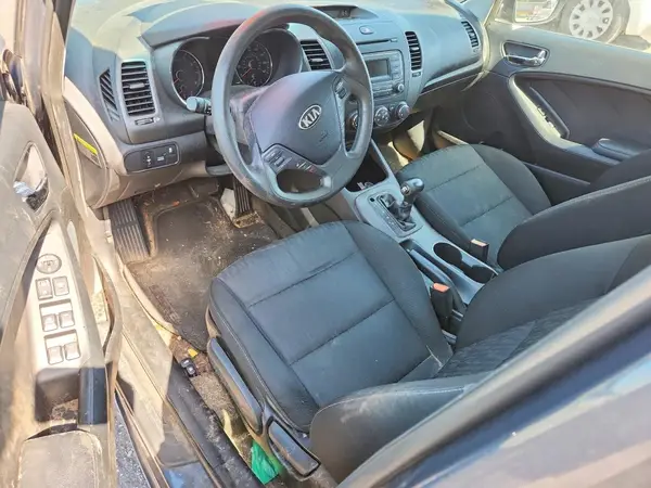 KNAFK4A69G5450996 2016 KIA FORTE - Image 8
