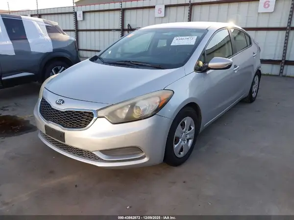 KNAFK4A69G5458970 2016 KIA FORTE - Image 2