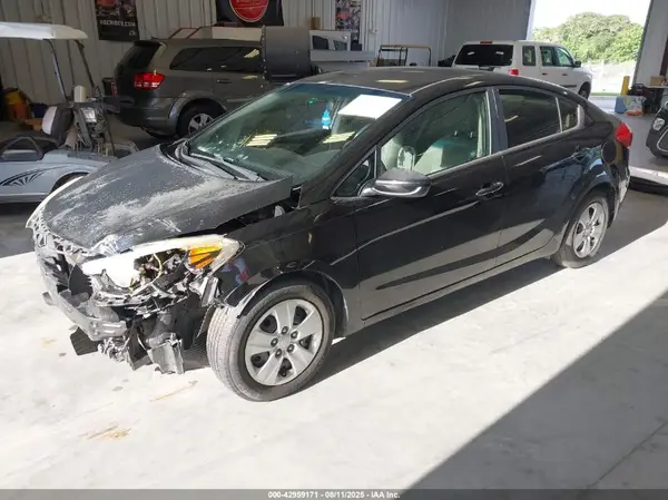 KNAFK4A69G5459004 2016 KIA FORTE - Image 2