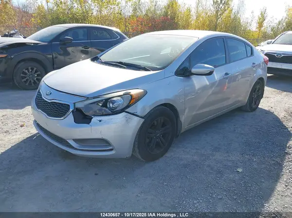 KNAFK4A69G5462503 2016 KIA FORTE - Image 2
