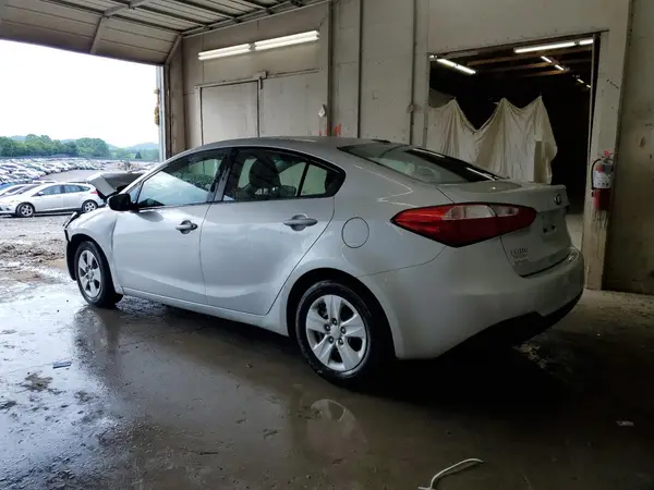 KNAFK4A69G5492097 2016 KIA FORTE - Image 2