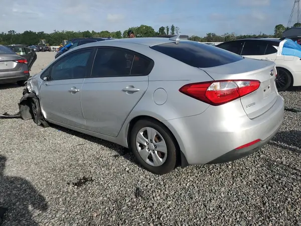 KNAFK4A69G5492584 2016 KIA FORTE - Image 2