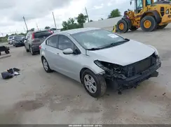 KNAFK4A69G5493458 2016 KIA FORTE