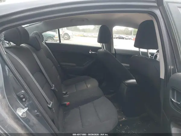 KNAFK4A69G5495288 2016 KIA FORTE - Image 8