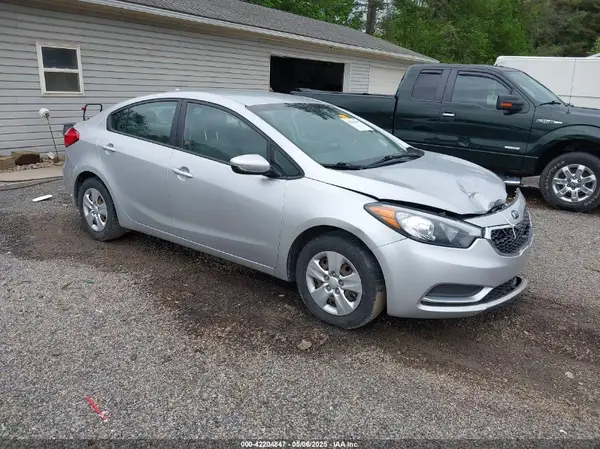 KNAFK4A69G5502921 2016 KIA FORTE - Image 1