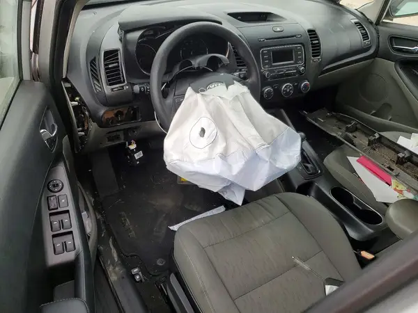 KNAFK4A69G5507410 2016 KIA FORTE - Image 8