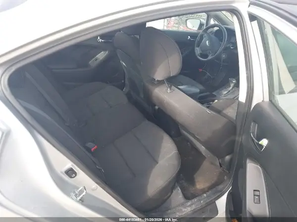 KNAFK4A69G5508993 2016 KIA FORTE - Image 8