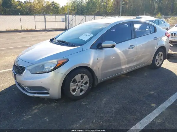 KNAFK4A69G5516463 2016 KIA FORTE - Image 2