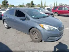 KNAFK4A69G5526197 2016 KIA FORTE
