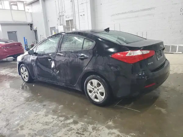 KNAFK4A69G5528130 2016 KIA FORTE - Image 2