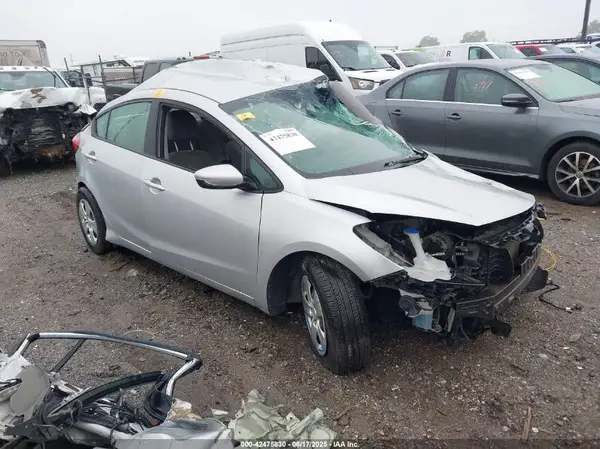 KNAFK4A69G5531464 2016 KIA FORTE - Image 1