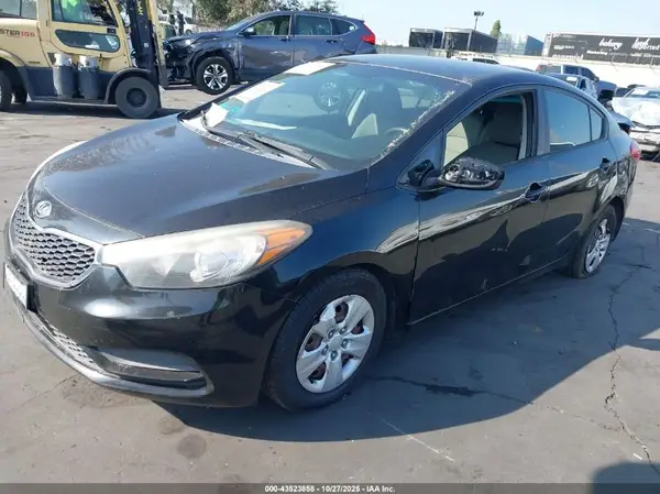 KNAFK4A69G5537796 2016 KIA FORTE - Image 2