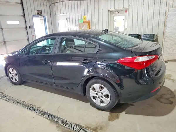 KNAFK4A69G5540049 2016 KIA FORTE - Image 2