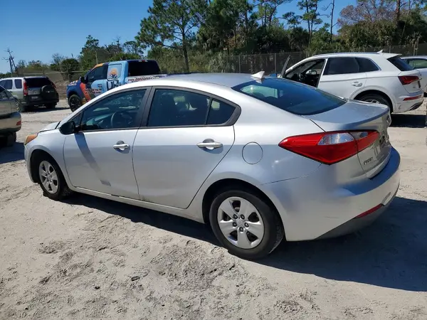 KNAFK4A69G5550306 2016 KIA FORTE - Image 2