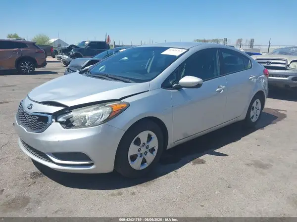 KNAFK4A69G5550404 2016 KIA FORTE - Image 2