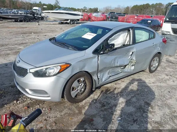 KNAFK4A69G5552248 2016 KIA FORTE - Image 2