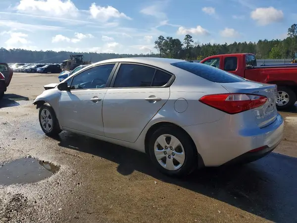 KNAFK4A69G5561841 2016 KIA FORTE - Image 2