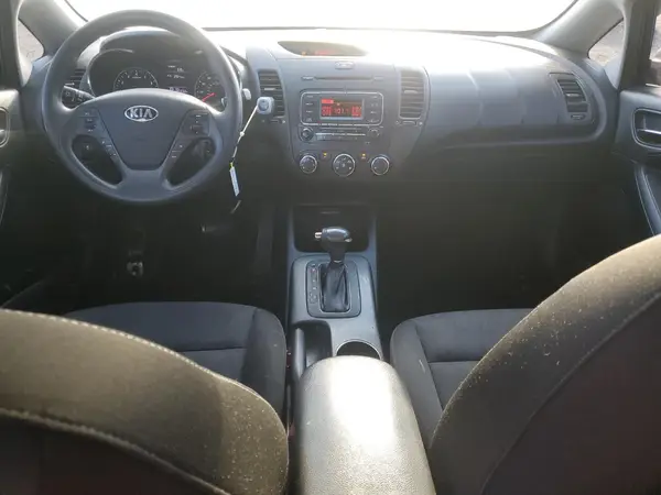 KNAFK4A69G5565646 2016 KIA FORTE - Image 8