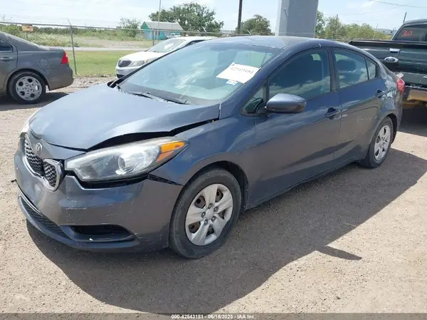KNAFK4A69G5565839 2016 KIA FORTE - Image 2